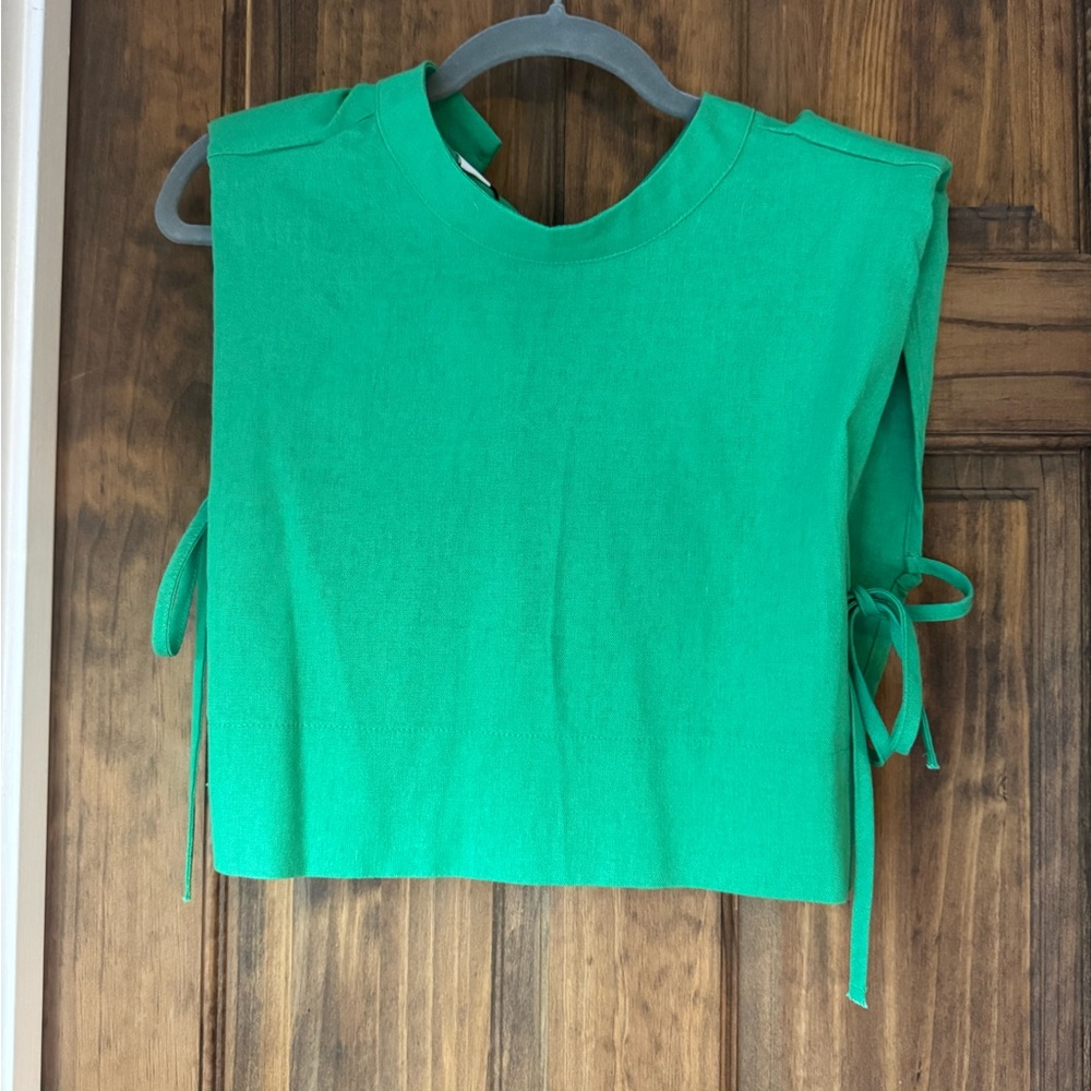Commense Green Sleeveless cropped  Side Tie-Shoulder Top